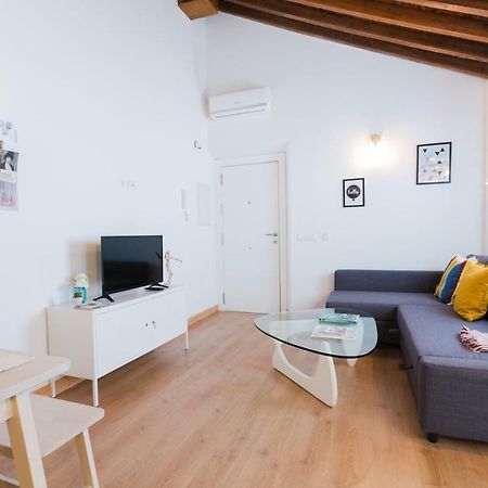 Hola Malaga Centro Apartment Екстериор снимка