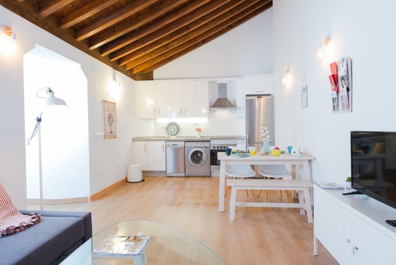 Hola Malaga Centro Apartment Екстериор снимка