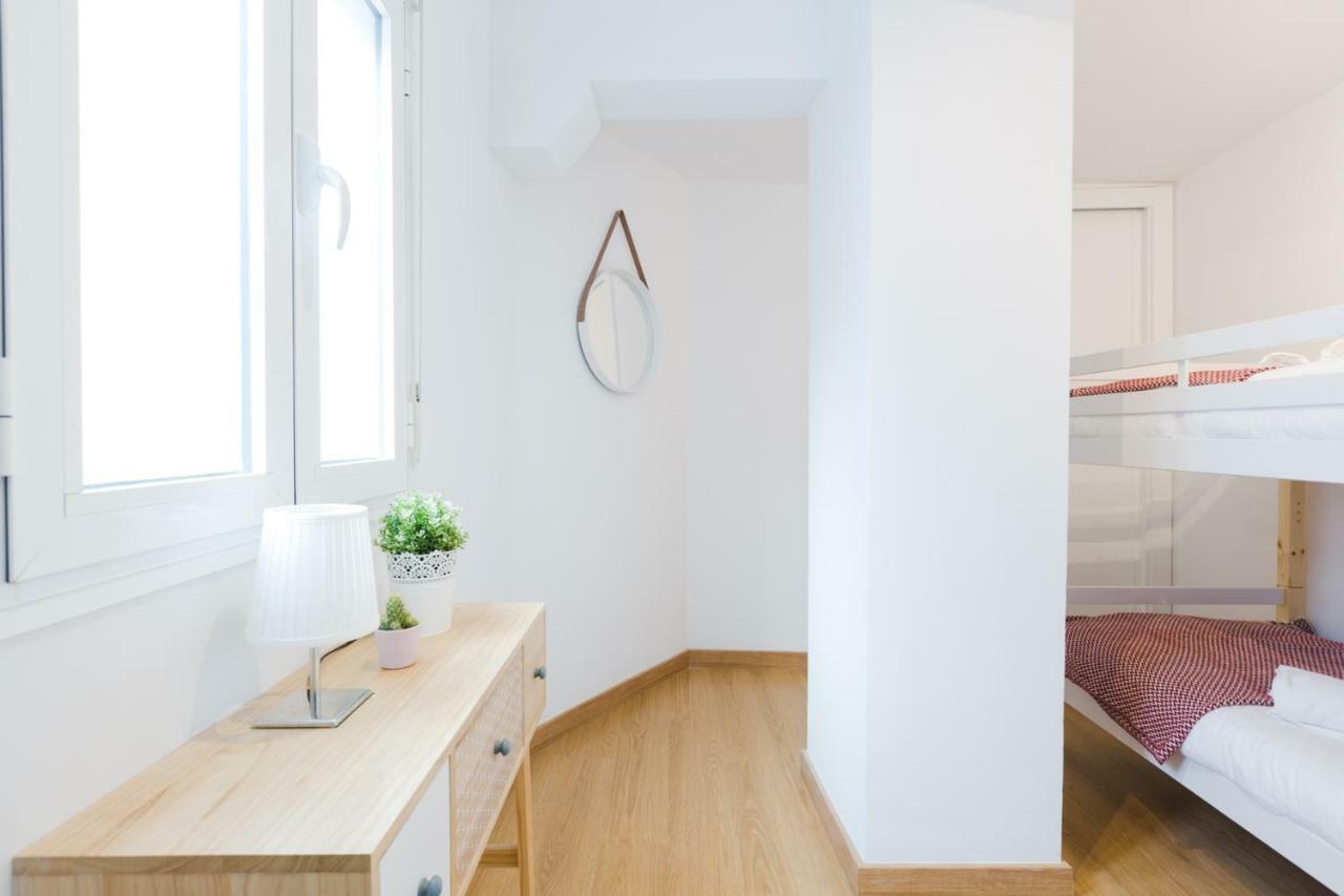 Hola Malaga Centro Apartment Екстериор снимка